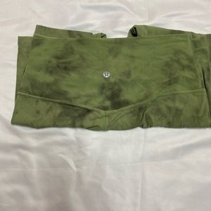 Cropped lululemon diamond dye aligns